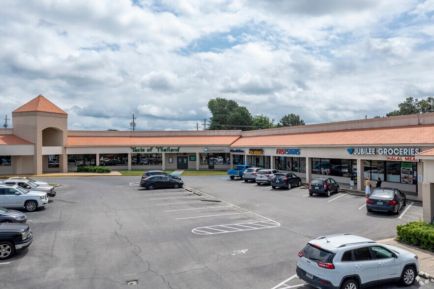 More Photos Of 3301 Lorna Rd, Birmingham Storefront For Lease