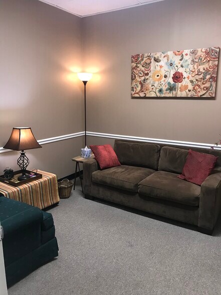 More Photos Of 2849 Henderson Mill Rd NE, Chamblee Medical For Lease