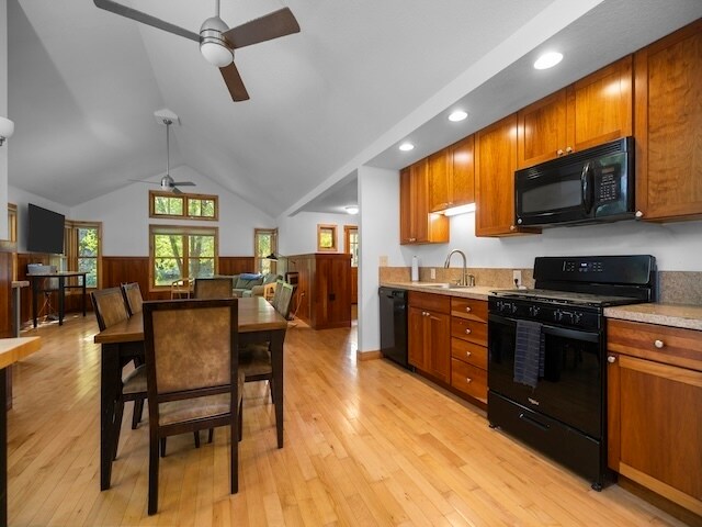 More Photos Of 55 S Hope Rdg, Traverse City Lodge Meeting Hall For Sale