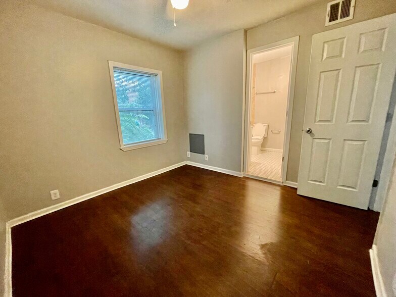 More Photos Of 3401-3403 Central St, Kansas City Apartments For Sale