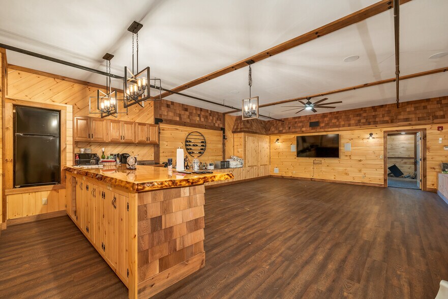 More Photos Of 149 State St, Groveton Freestanding For Sale