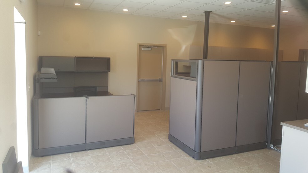 More Photos Of 820 W Harrison Rd, Longview Warehouse For Lease