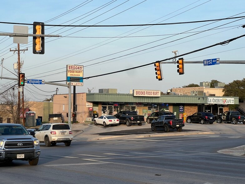 More Photos Of 12343 West Ave, San Antonio General Retail For Sale