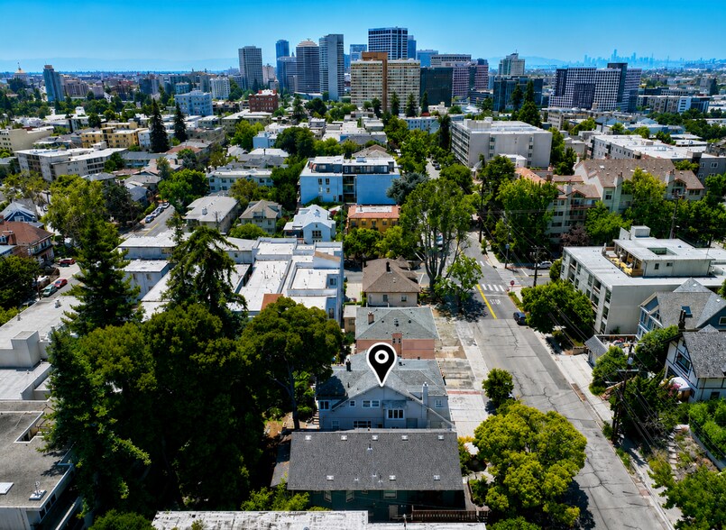 More Photos Of 368 Adams St, Oakland Apartments For Sale