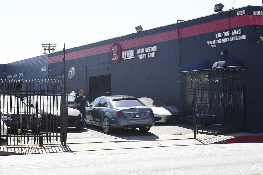 More Photos Of 14850 Calvert St, Van Nuys Service For Lease