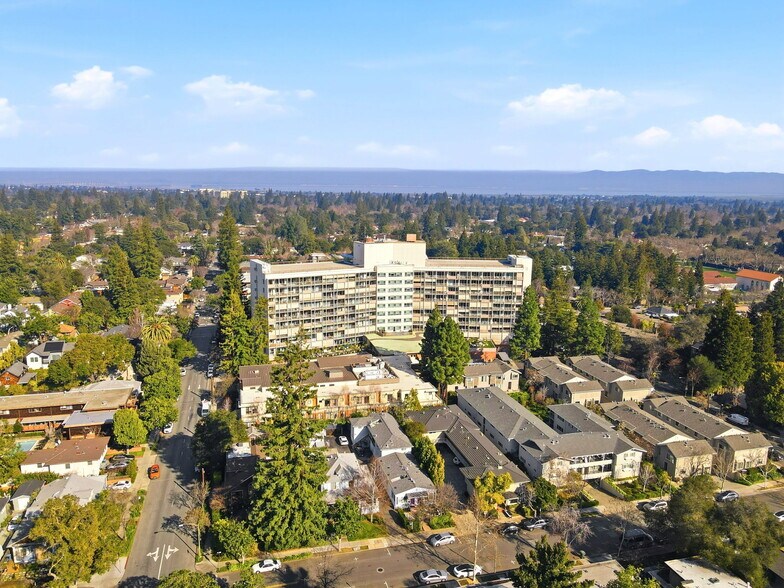 More Photos Of 809--823 Cowper St, Palo Alto Apartments For Sale