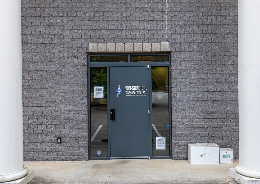 More Photos Of 335 Roselane St NW, Marietta Medical For Lease