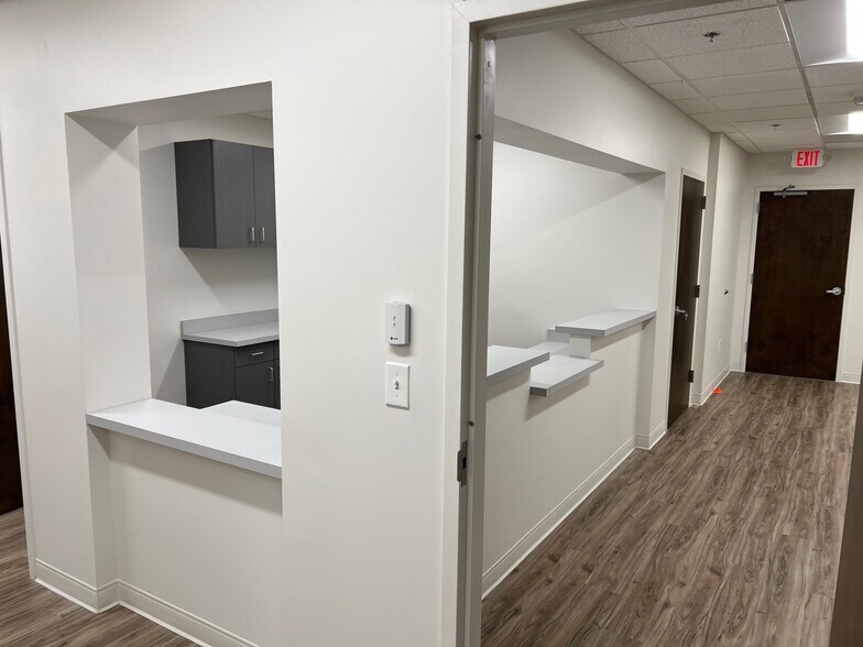 More Photos Of 8401 Medical Plaza Dr, Charlotte Medical For Lease