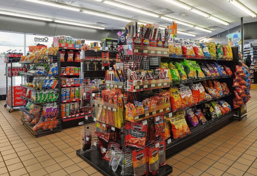 More Photos Of 4707 County Dr, Disputanta Truck Stop For Sale