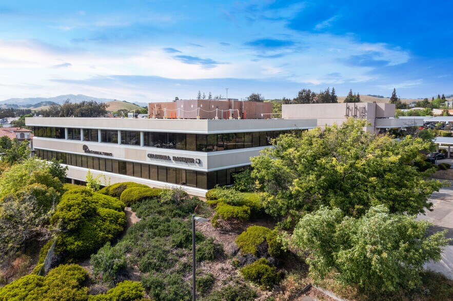 More Photos Of 2420 Martin Rd, Fairfield Unknown For Lease