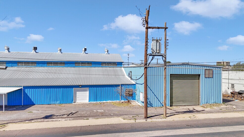 More Photos Of 501 Hillcrest Ave, Odessa Warehouse For Sale