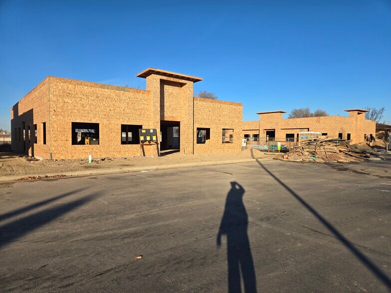 More Photos Of 1143 12th Ave Rd, Nampa Unknown For Lease