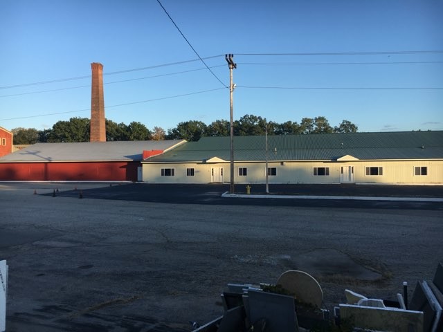 More Photos Of 33 Elm St, Merrimack Warehouse For Lease