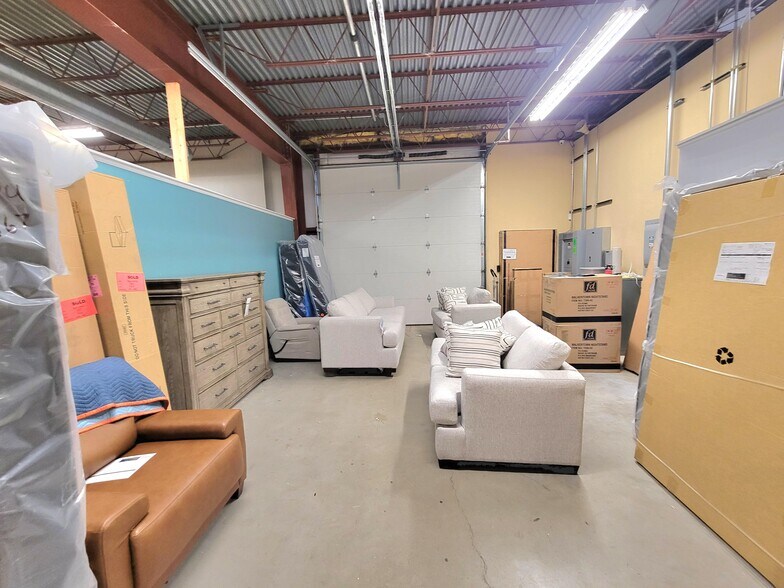 More Photos Of 8365 Wicker Ave, Saint John Department Store For Sale