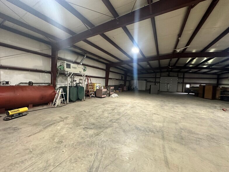 More Photos Of 98 Denali Dr, Colliers Industrial For Lease