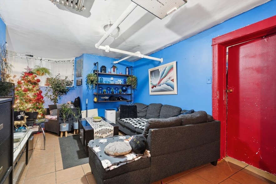 More Photos Of 3136 W Logan Blvd, Chicago Multifamily For Sale