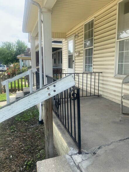 Primary Photo Of 19 Boltin St, Dayton Apartments For Sale