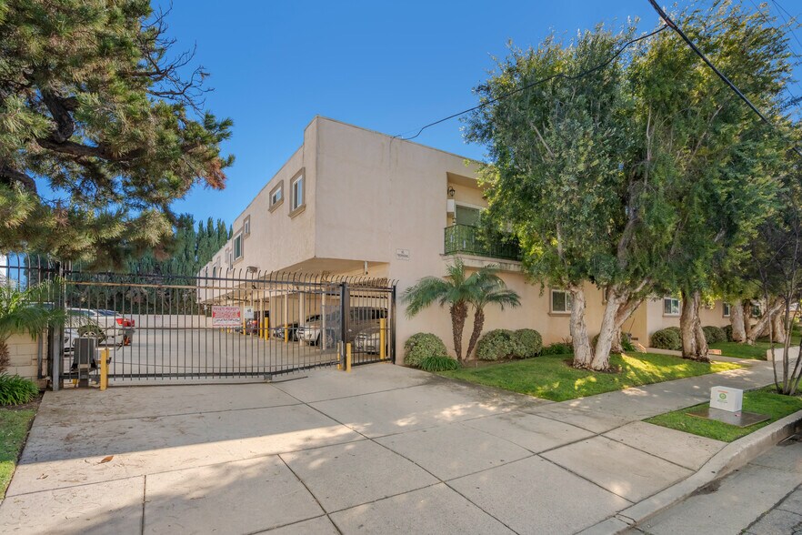 More Photos Of 7000 Etiwanda Ave, Reseda Apartments For Sale