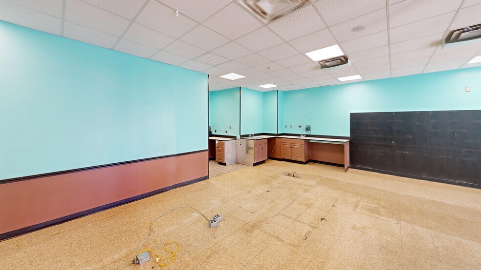 More Photos Of 32 Witherspoon St, Princeton Restaurant For Lease