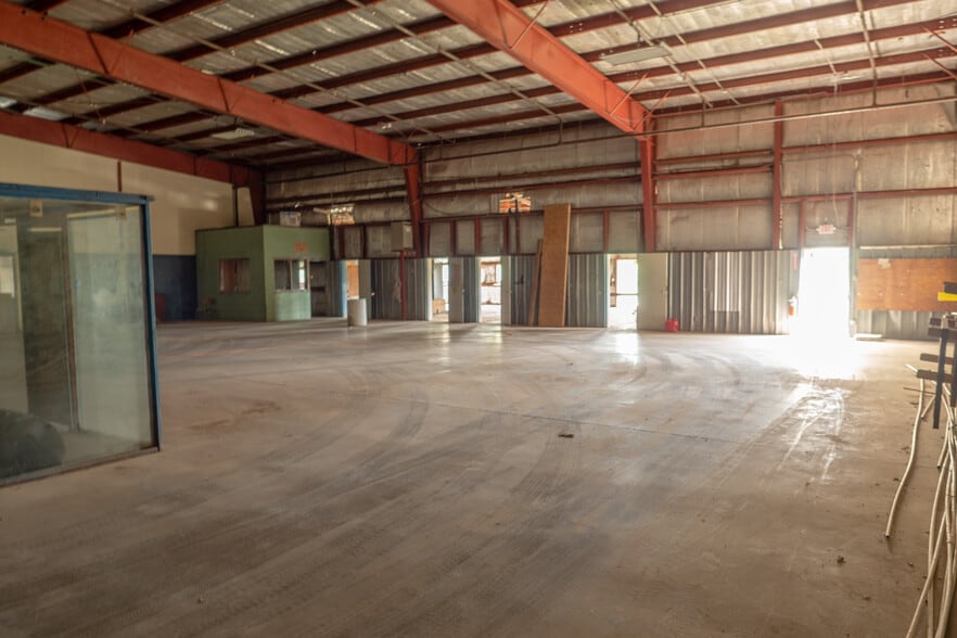 More Photos Of 1901 Boundary Ave, Pawhuska Warehouse For Sale