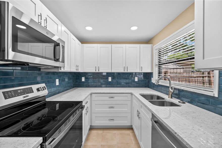 More Photos Of 1193 Bass Blvd, Dunedin Multifamily For Sale