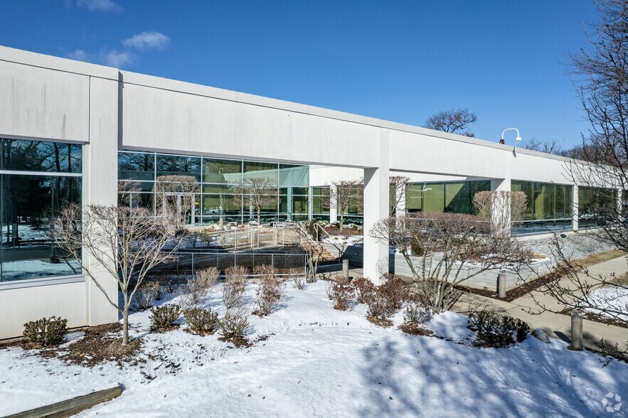 Primary Photo Of 100 Philips Pky, Montvale Research And Development For Sale