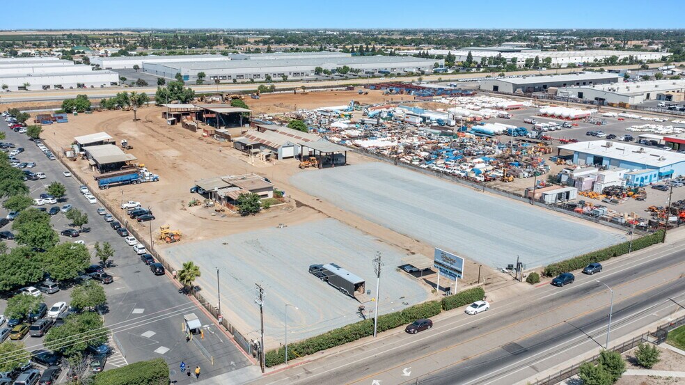 More Photos Of 2910 S Cherry Ave, Fresno Truck Terminal For Sale
