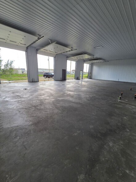 More Photos Of 4828 46 Ave, Millet Service For Sale