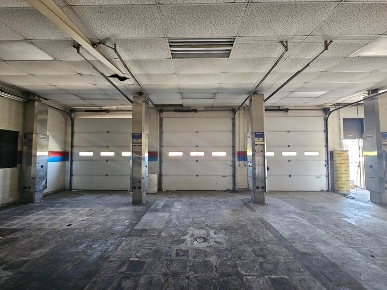 More Photos Of 1235 Plank Rd, Duncansville Carwash For Lease