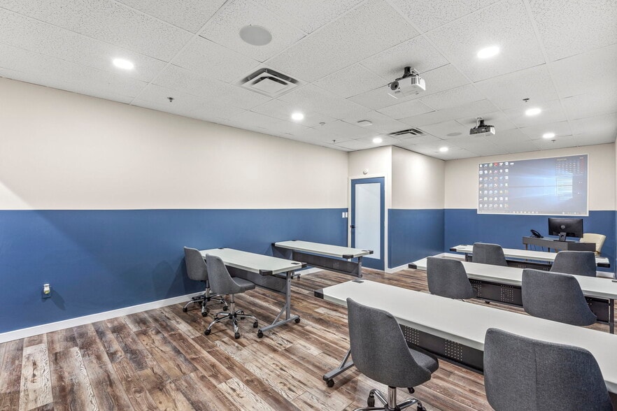 More Photos Of 14203 Park Center Dr, Laurel Office For Sale