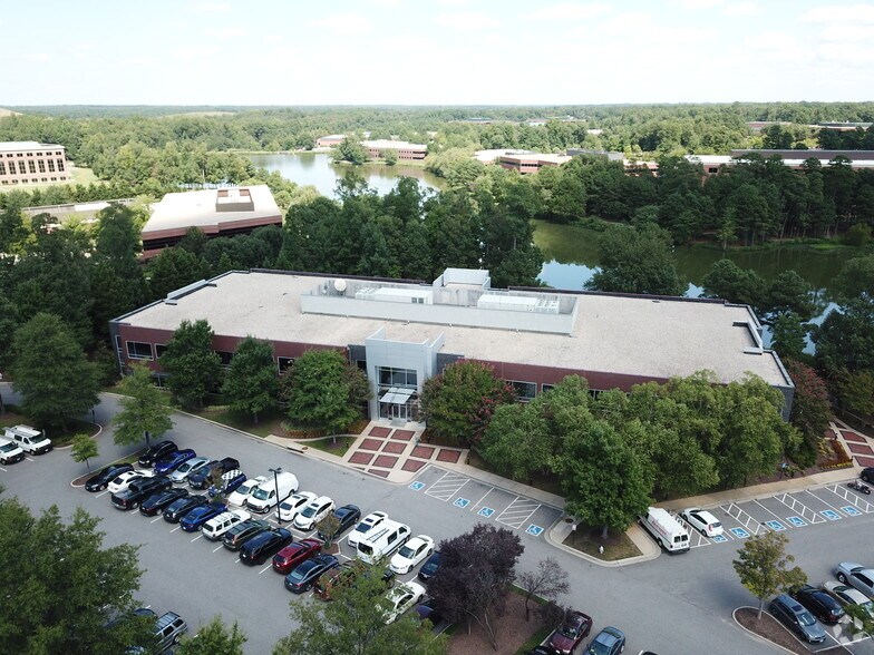 More Photos Of 4931 Lake Brook Dr, Glen Allen Office For Lease
