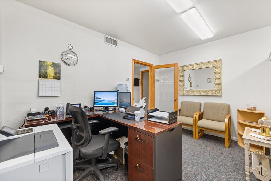 More Photos Of 131-135 Rt-304, Nanuet Freestanding For Sale