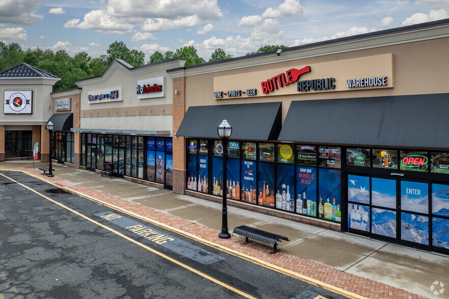 More Photos Of 140 Route 10 W, Randolph Storefront For Lease