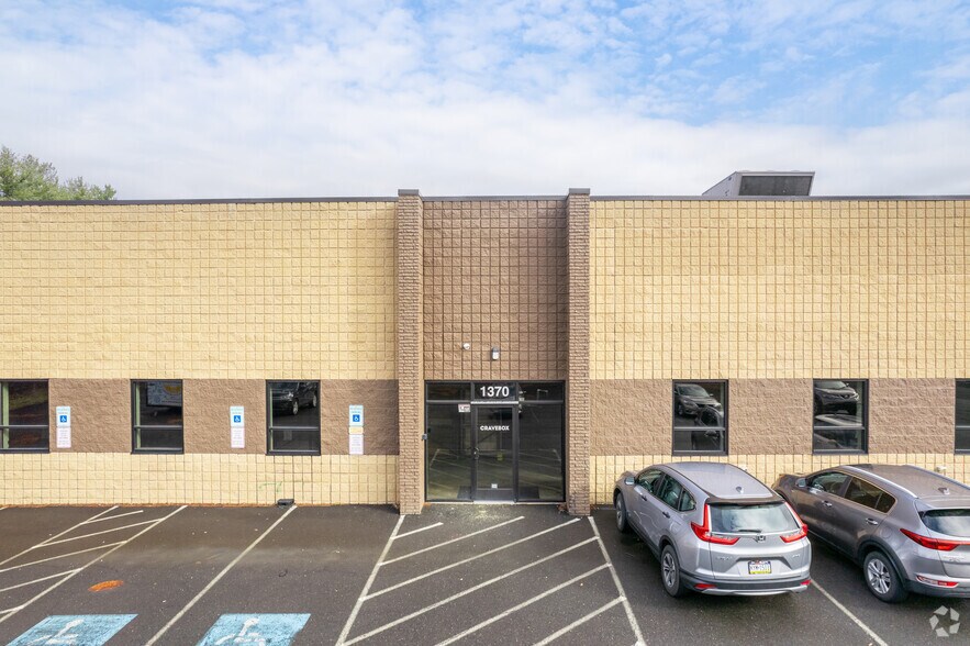 More Photos Of 1370 Welsh Rd, North Wales Warehouse For Lease