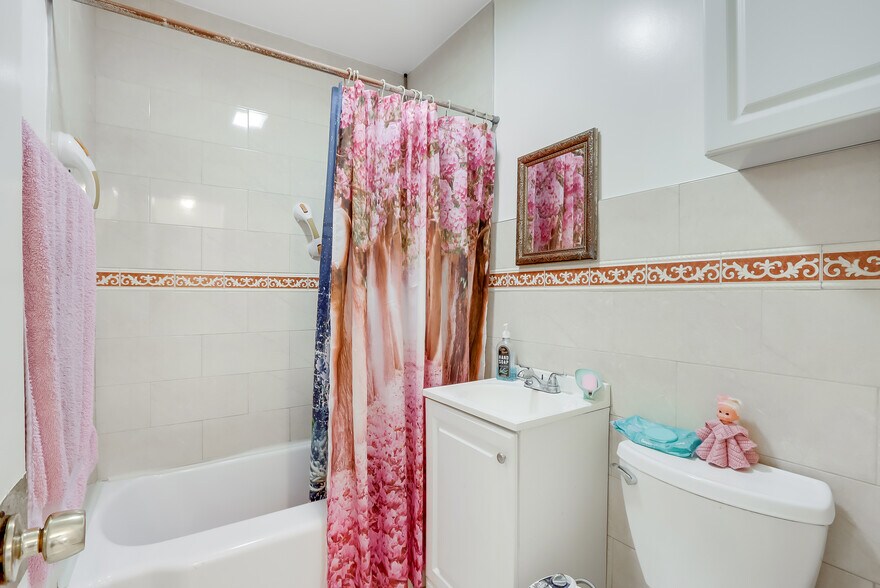 More Photos Of 2120 Sw 5th St, Miami Apartments For Sale