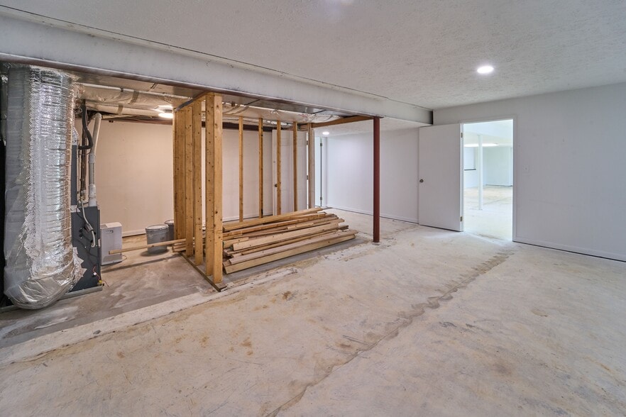 More Photos Of 10022 Rutledge Pike, Knoxville Medical For Sale