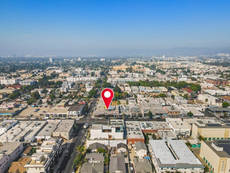 More Photos Of 4905-4913 Clinton St, Los Angeles Apartments For Lease