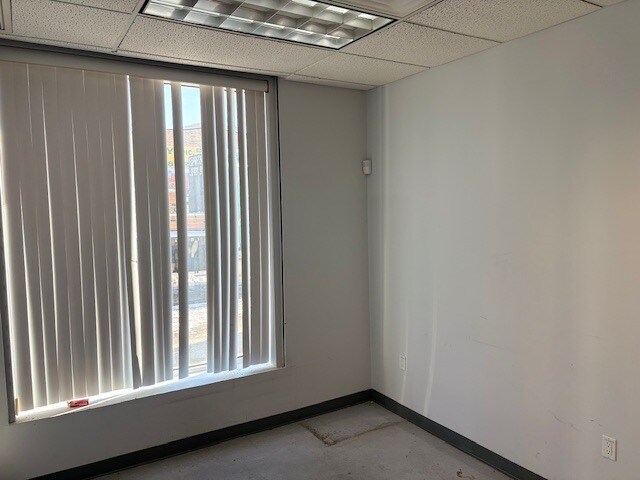 More Photos Of 5918-24 13th Ave, Brooklyn Medical For Lease