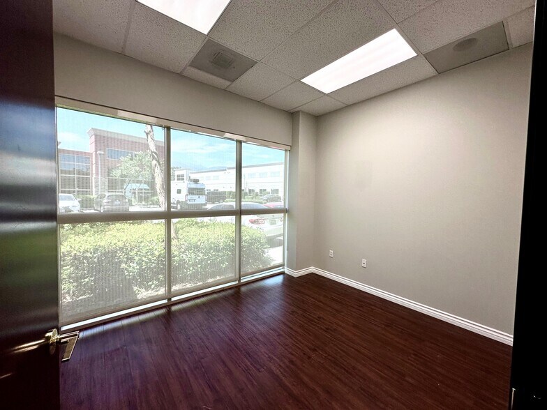 More Photos Of 8273 White Oak Ave, Rancho Cucamonga Office For Sale
