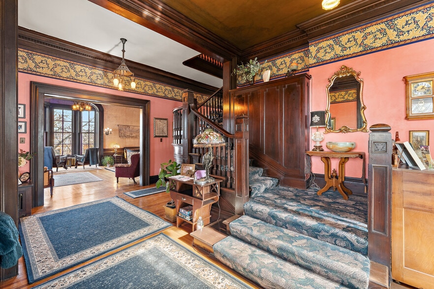 More Photos Of 1105 W 4th St, Red Wing Hospitality For Sale