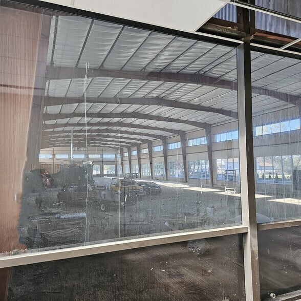 More Photos Of 350 Center St, Grayslake Warehouse For Sale