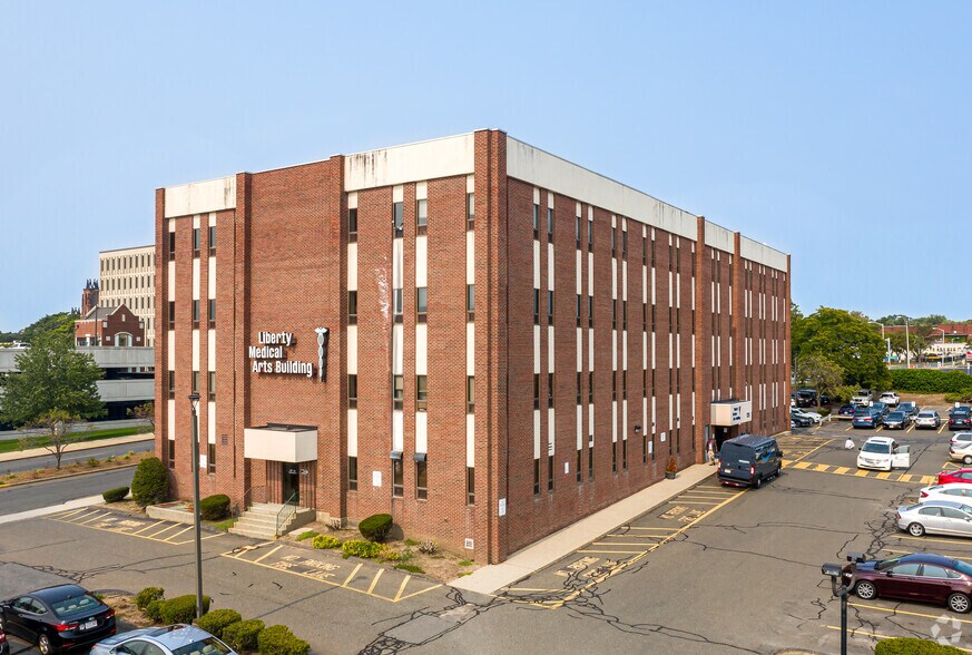 More Photos Of 125 Liberty St, Springfield Medical For Sale