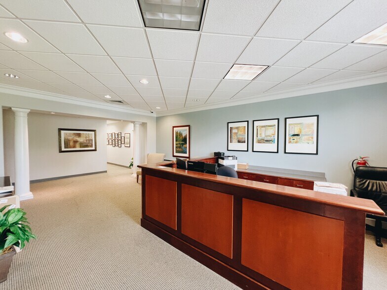 More Photos Of 200 Queens Rd, Charlotte Office For Sale
