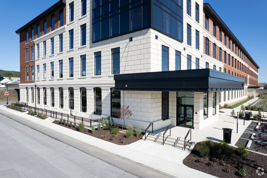 More Photos Of 2400 8th Ave, Altoona Office For Sale