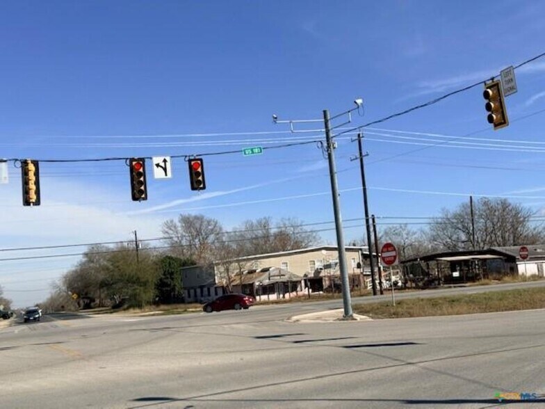 More Photos Of 12020 S US Highway 181, San Antonio Flex For Sale
