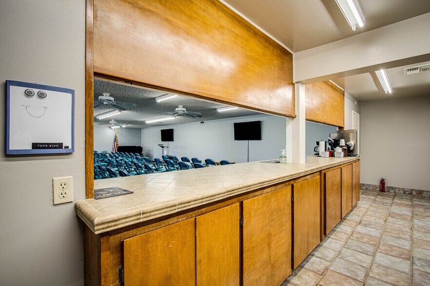 More Photos Of 50636 Golden Ray Rd, Johnson Valley Religious Facility For Sale