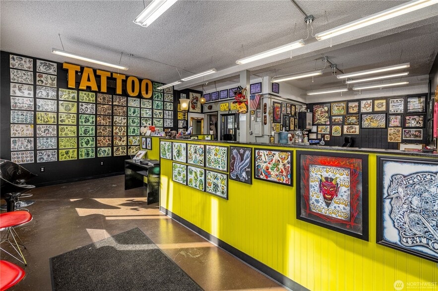 More Photos Of 2011 Madison St, Everett Storefront Retail Residential For Sale