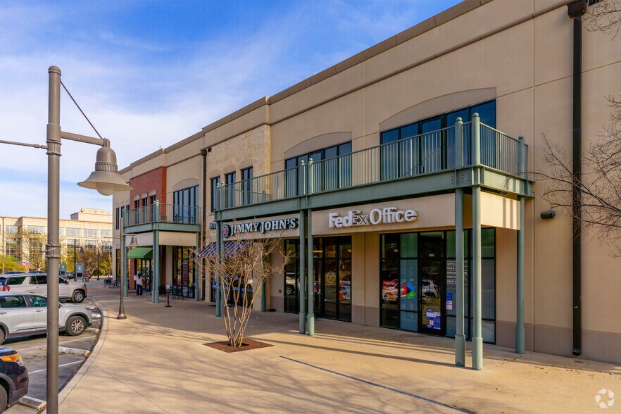 More Photos Of 700 E Sonterra Blvd, San Antonio Unknown For Lease