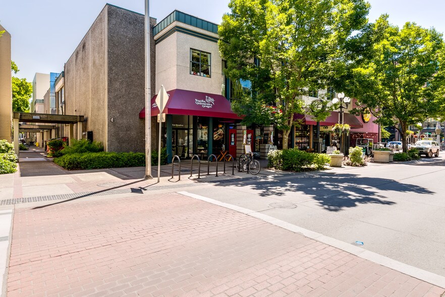 More Photos Of 30 E Broadway, Eugene Office For Lease