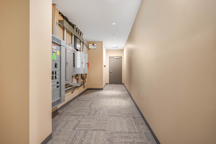 More Photos Of 255 Cumberland Trace Rd, Bowling Green Flex For Lease